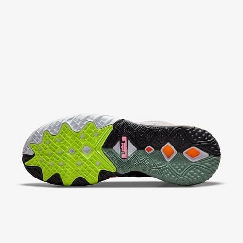 NIKE LEBRON XVIII LOW SNEAKERS (CV7562-005)