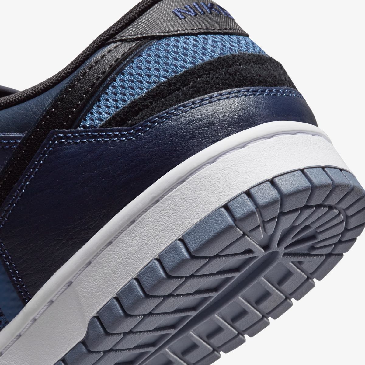 КЕДЫ NIKE DUNK SCRAP (DH7450-400)