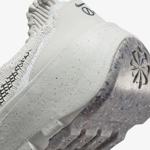 КРОСІВКИ NIKE SPACE HIPPIE 04 (DQ2897-002)