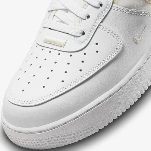КРОСІВКИ NIKE AIR FORCE REACT (DH7615-100)