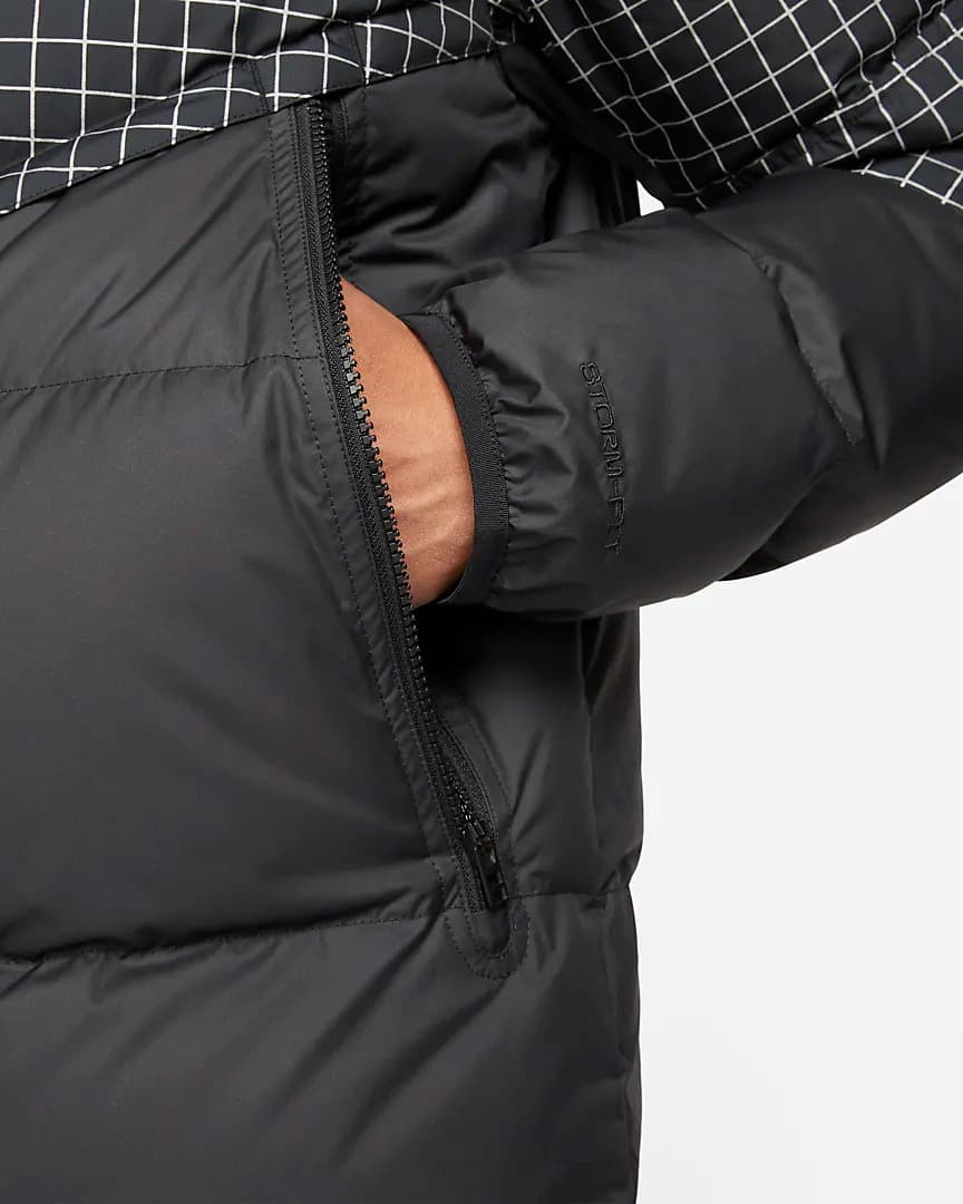 ПУХОВАЯ КУРТКА NIKE M NSW SF WINDRUNNER HD JKT AOP (DD6963-010)