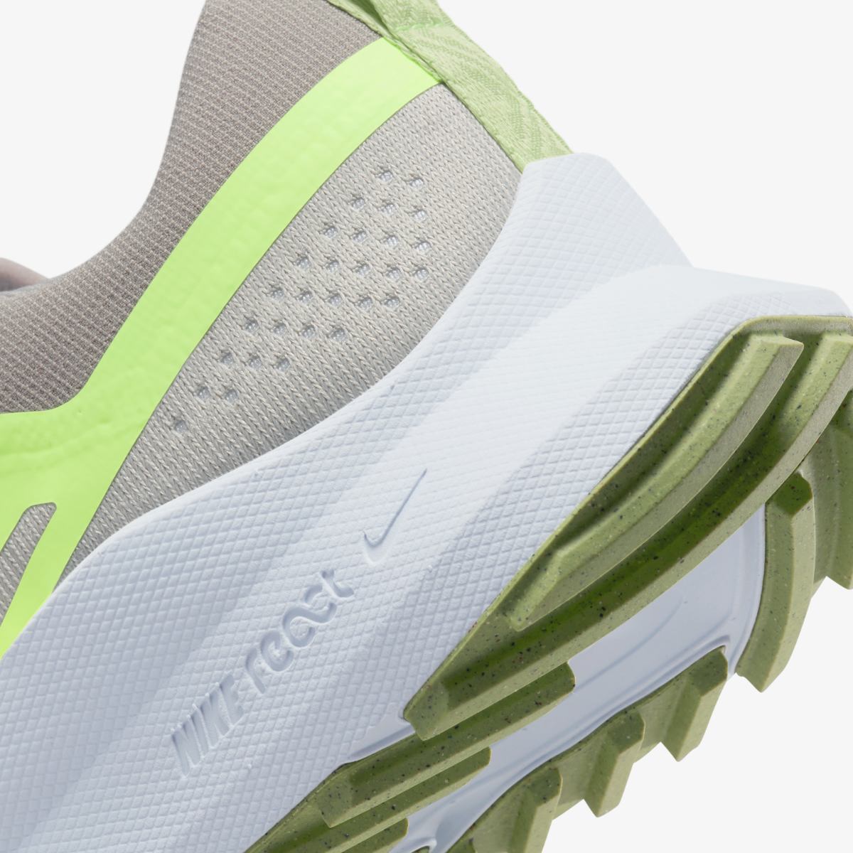КРОССОВКИ NIKE REACT PEGASUS TRAIL 4 (DJ6158-002)