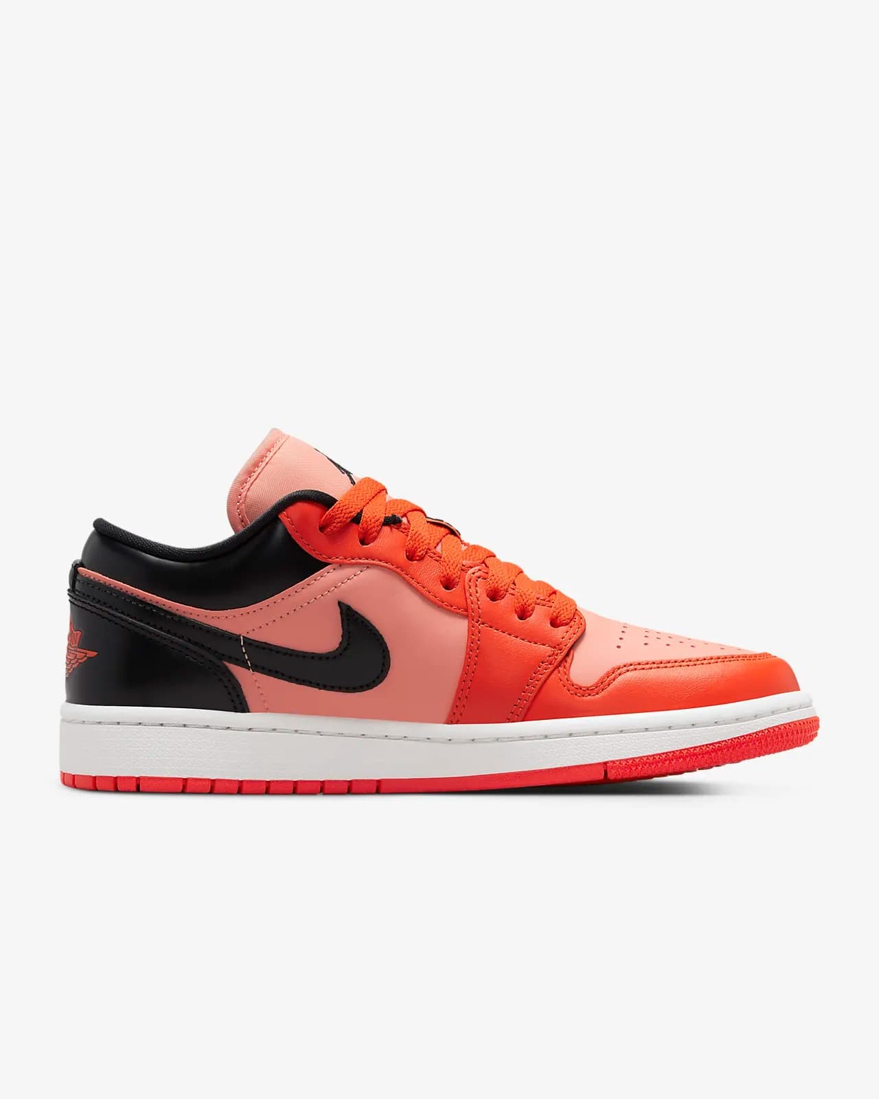 WMNS AIR JORDAN 1 LOW SE SNEAKERS (DM3379-600)