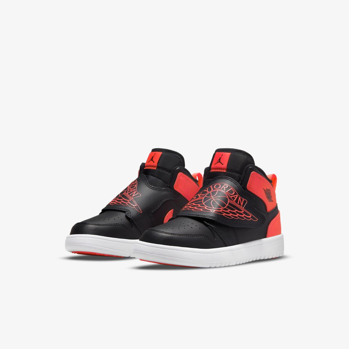 AIR JORDAN 1 SKY (PS) SNEAKERS (BQ7197-060)
