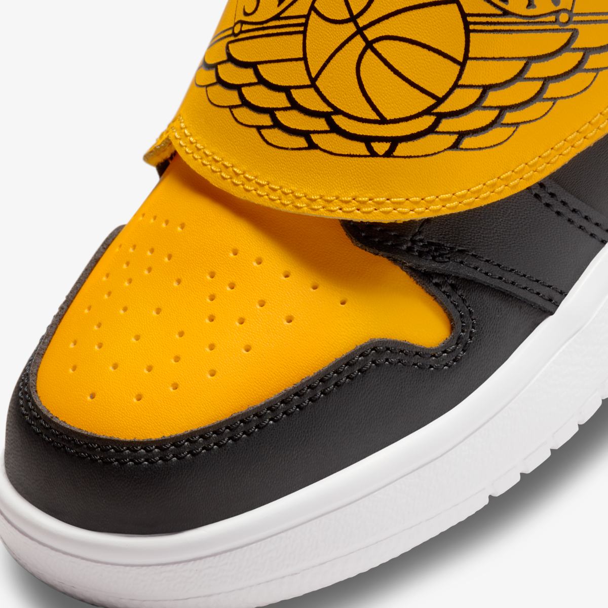 AIR JORDAN 1 SKY (PS) SNEAKERS (BQ7197-035)