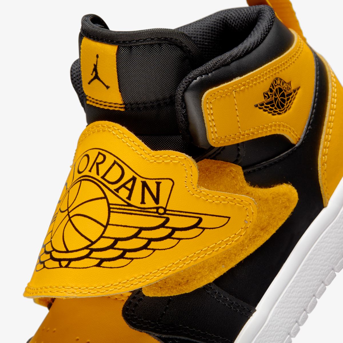 AIR JORDAN 1 SKY (PS) SNEAKERS (BQ7197-035)