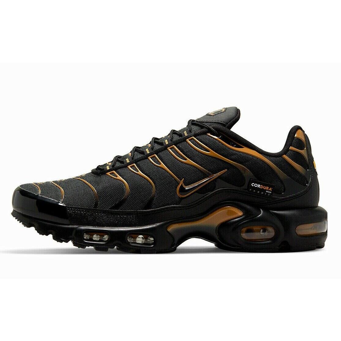 КРОСІВКИ NIKE AIR MAX PLUS (DO6700-001)