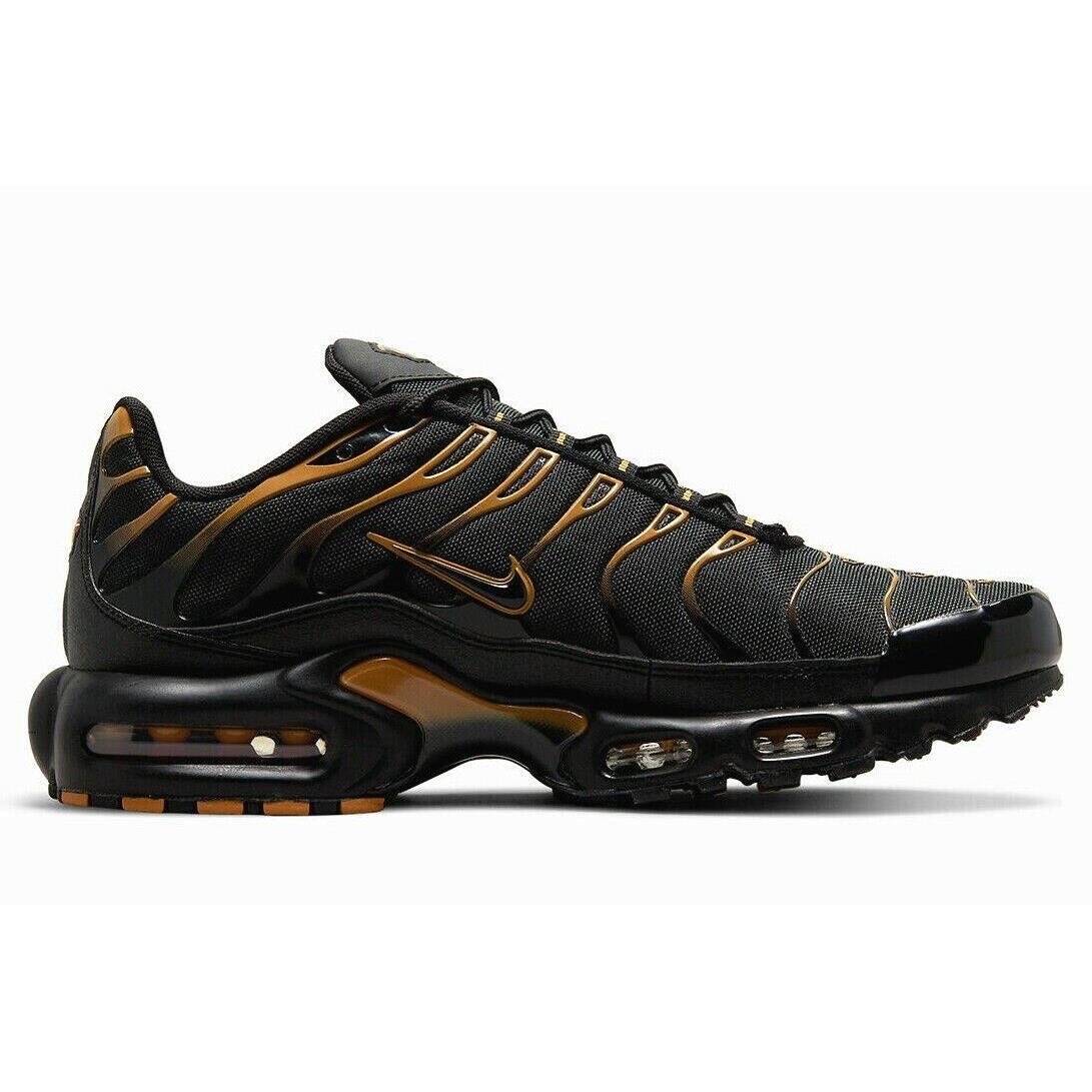 КРОССОВКИ NIKE AIR MAX PLUS (DO6700-001)