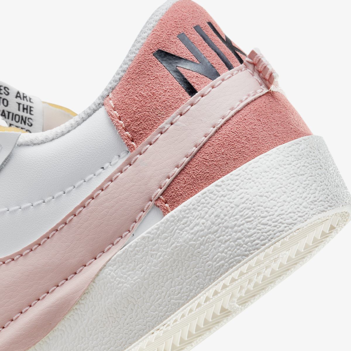 NIKE W BLAZER LOW 77 JUMBO SNEAKERS (DQ1470-102)