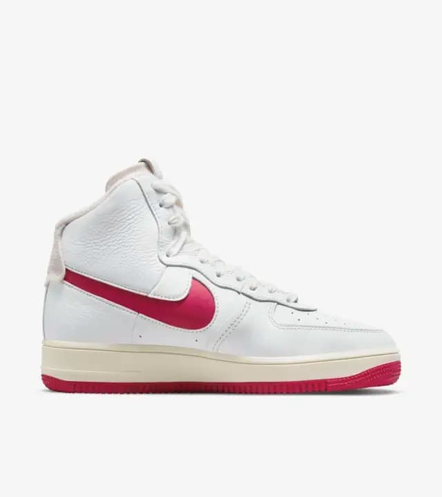 КРОСІВКИ NIKE W AF1 SCULPT (DC3590-100)