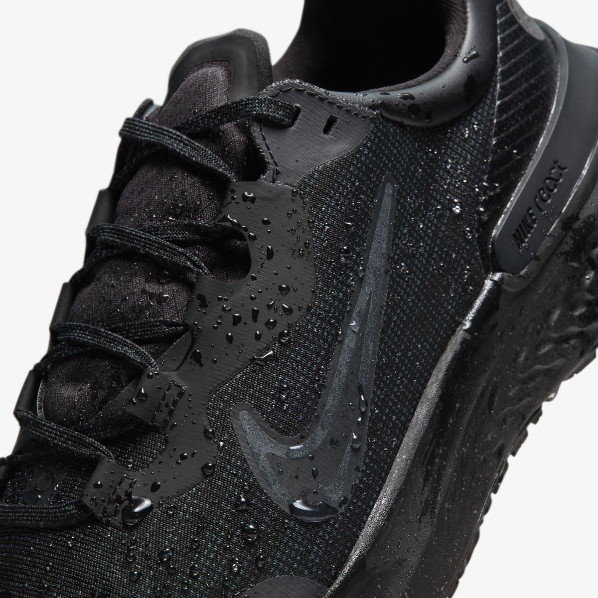 КРОСІВКИ NIKE REACT MILER 2 SHIELD (DC4064-002)