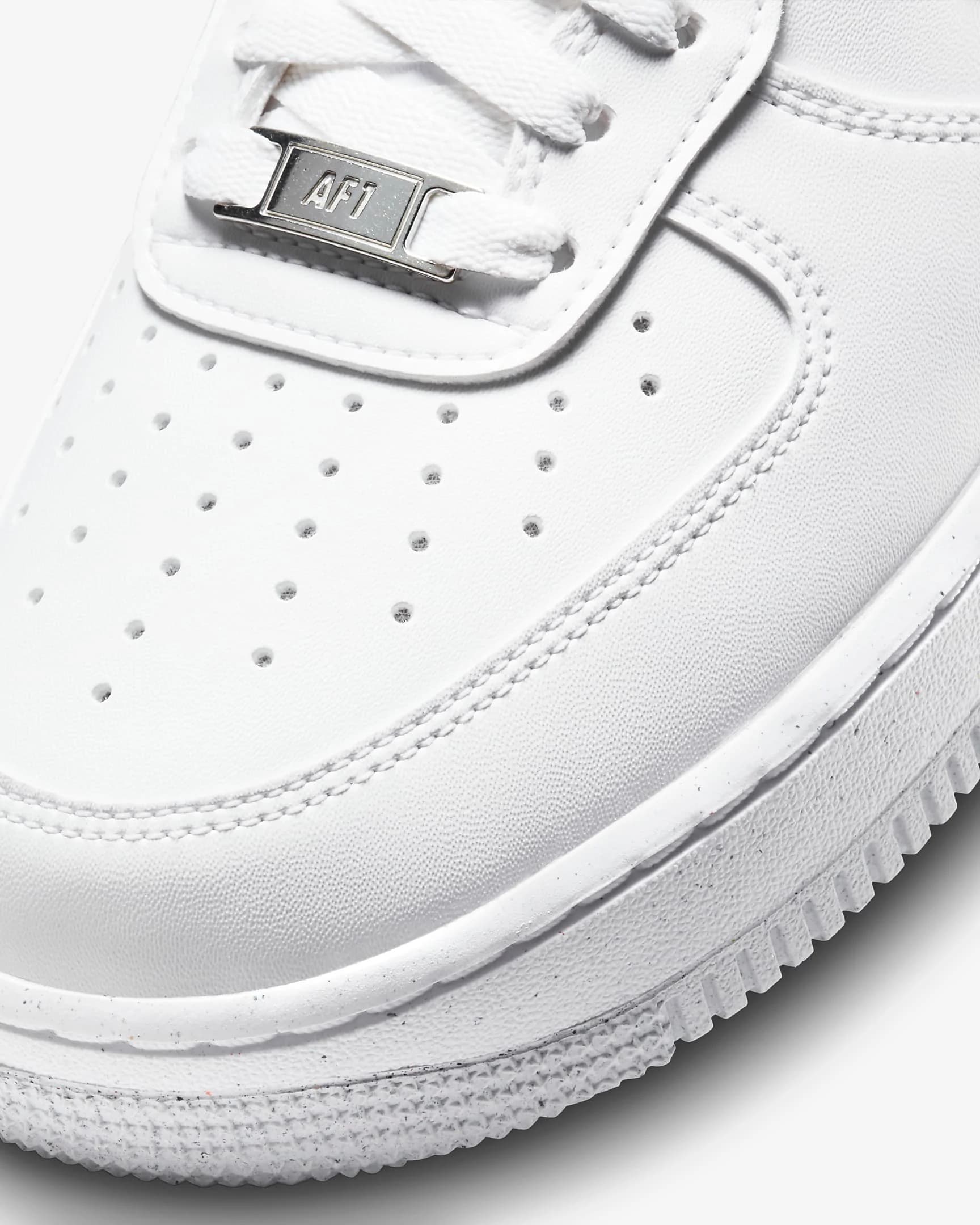 КРОСІВКИ NIKE W AIR FORCE 1 07 NEXT NATURE (DC9486-100)