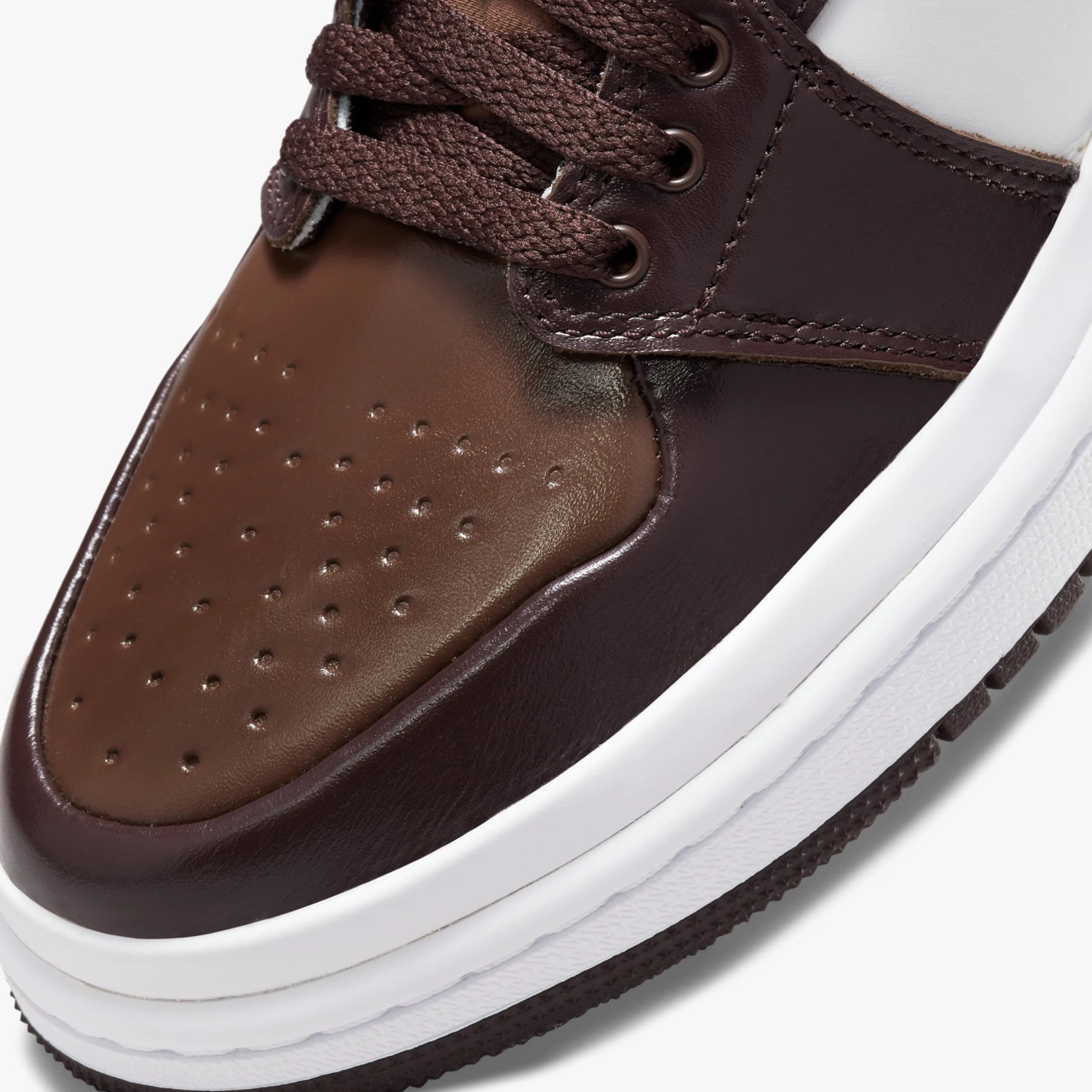 WMNS AIR JORDAN 1 ACCLIMAT SNEAKERS (DC7723-200)