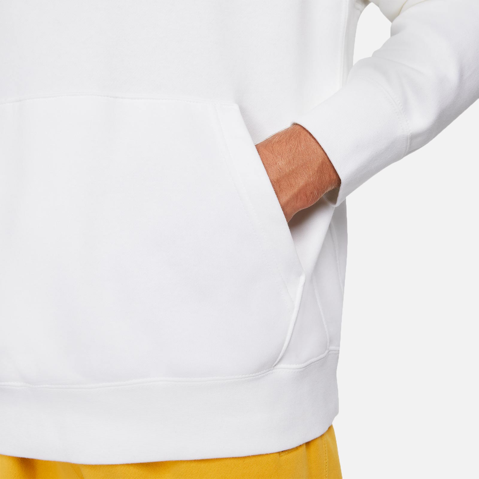 ТОЛСТОВКА NIKE SPORTSWEAR KEEP IT CLEAN PULLOVER HOODIE (DM2199-100)