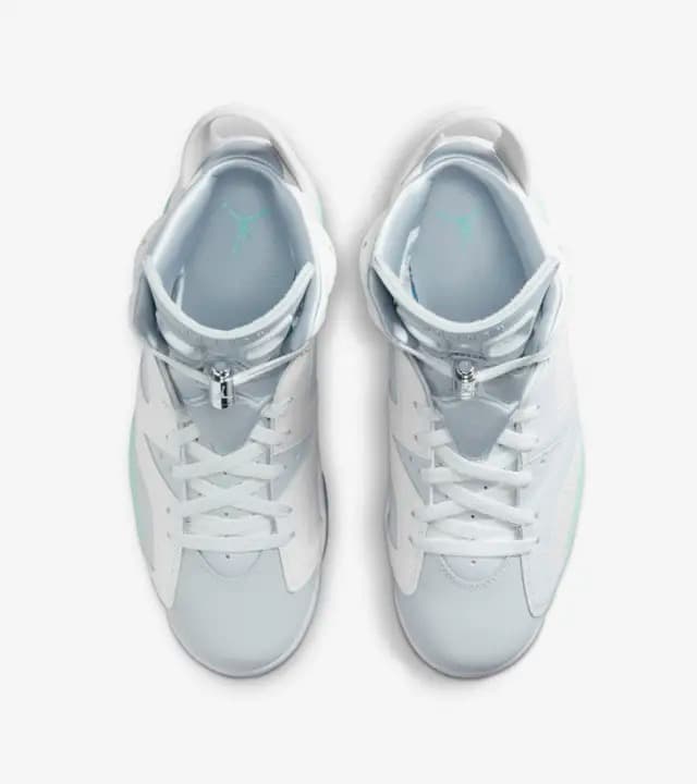 WMNS AIR JORDAN 6 RETRO SNEAKERS (DQ4914-103)