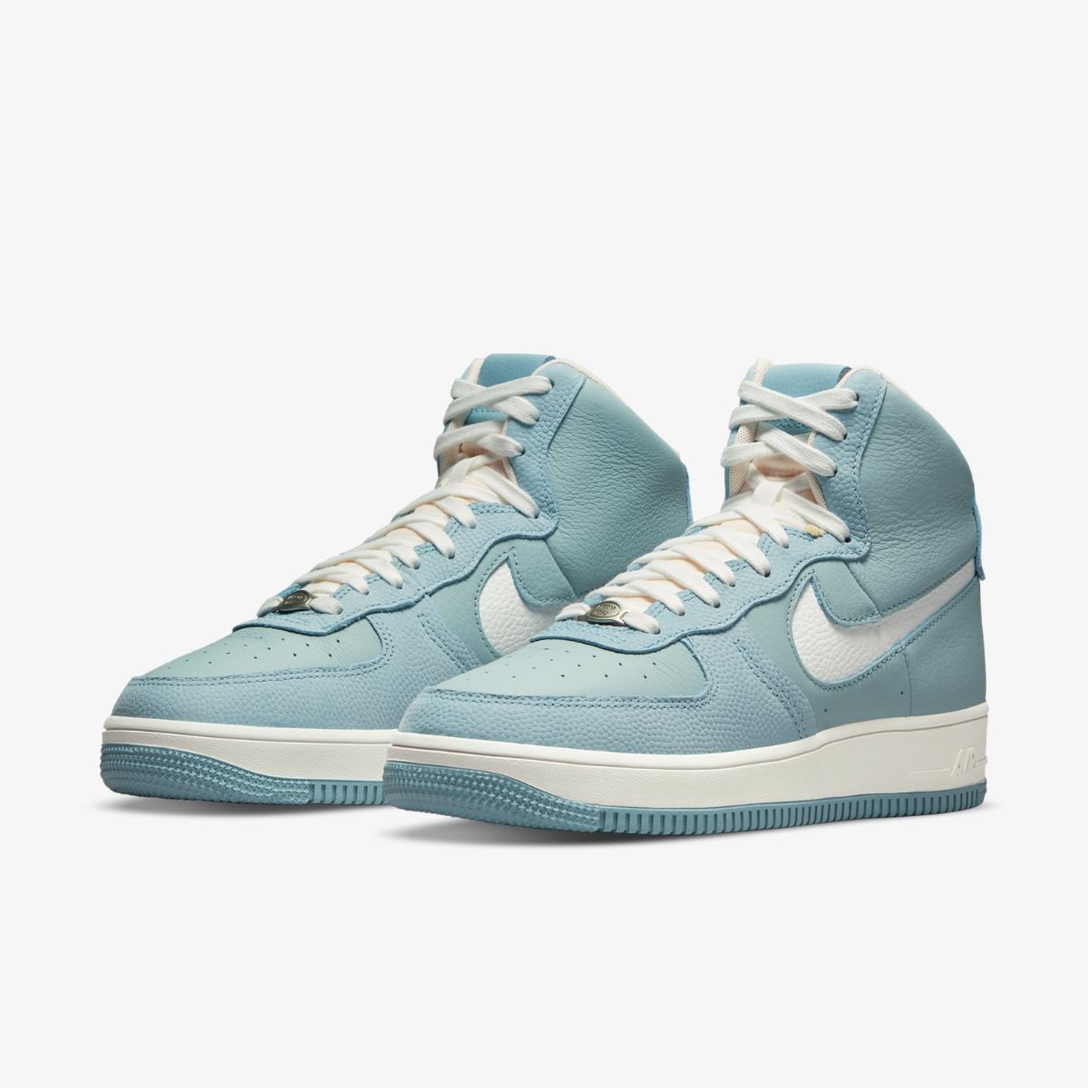 КРОСІВКИ WMNS NIKE AIR FORCE 1 SCULPT (DQ9325-300)