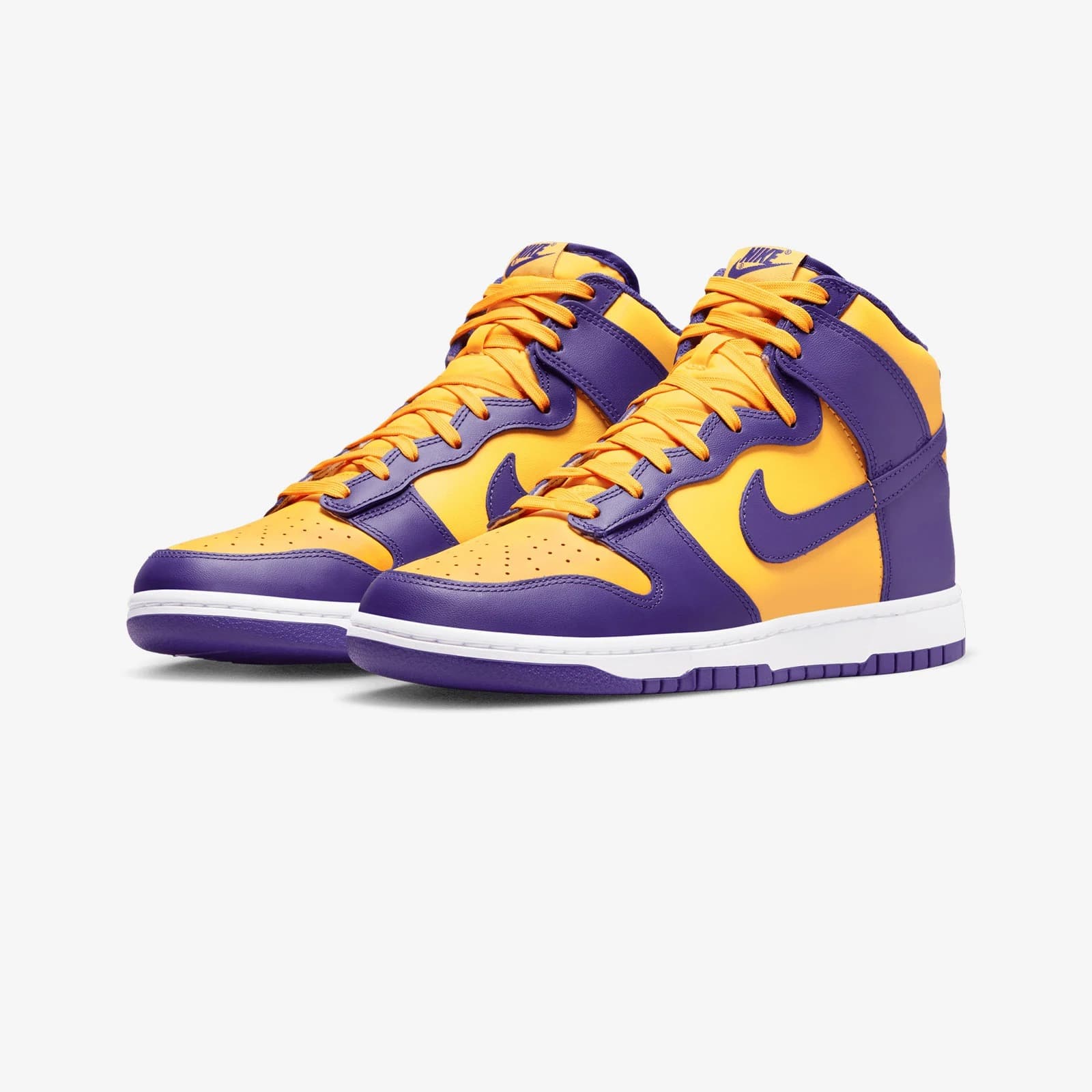 NIKE DUNK HI RETRO SNEAKERS (DD1399-500)