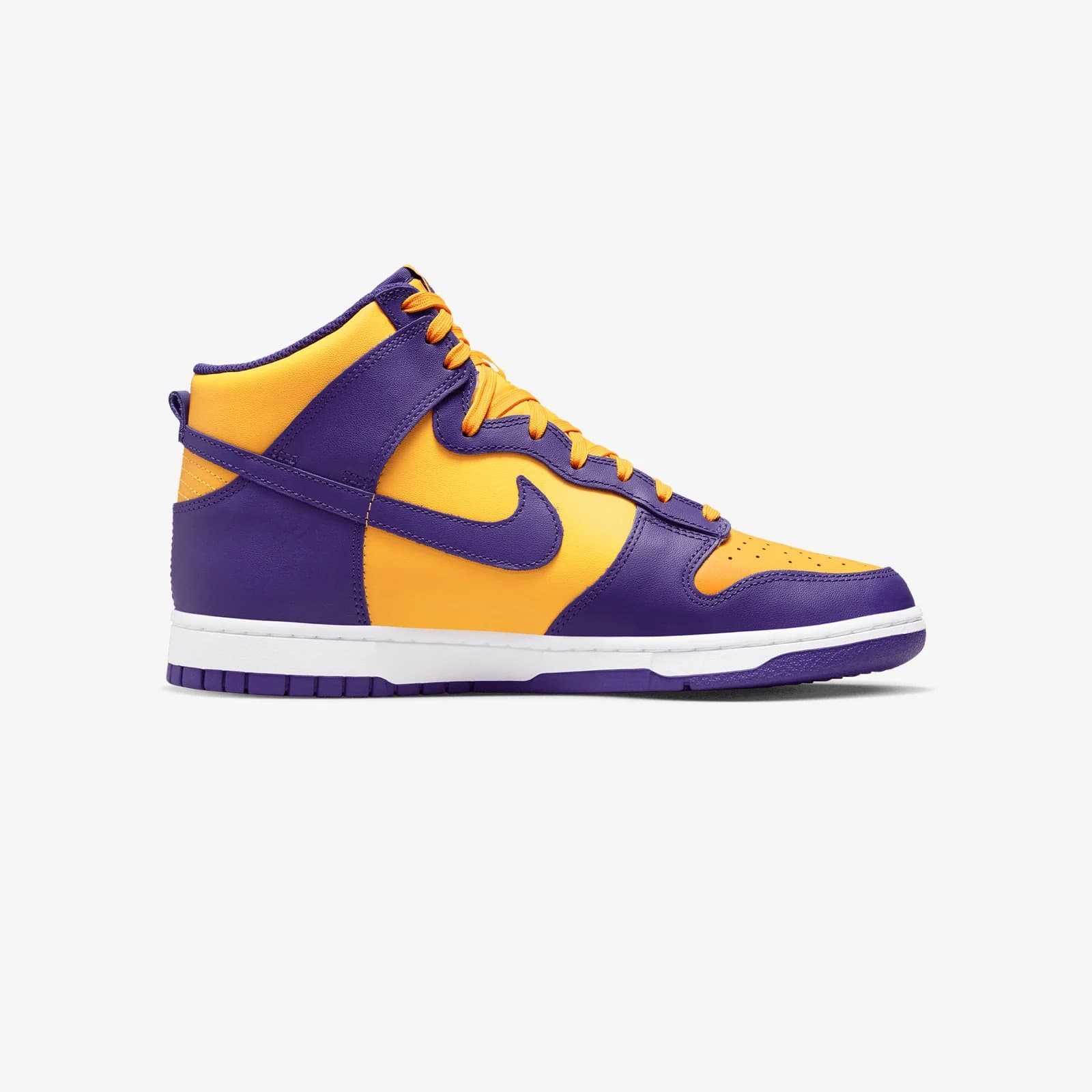 NIKE DUNK HI RETRO SNEAKERS (DD1399-500)