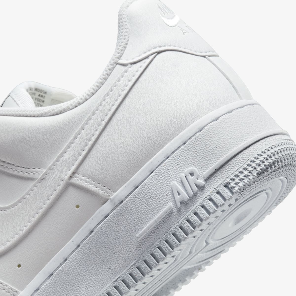 КРОСІВКИ W NIKE AIR FORCE 1 07 NEXT NATURE  (DC9486-101)