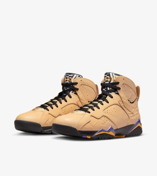 КРОСІВКИ AIR JORDAN 7 RETRO SE (DZ4729-200)