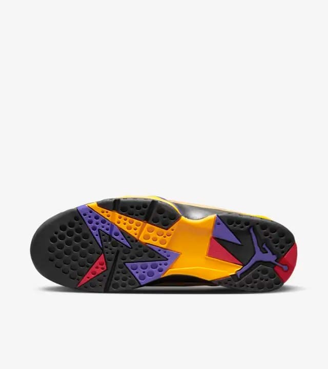 КРОССОВКИ AIR JORDAN 7 RETRO SE (DZ4729-200)