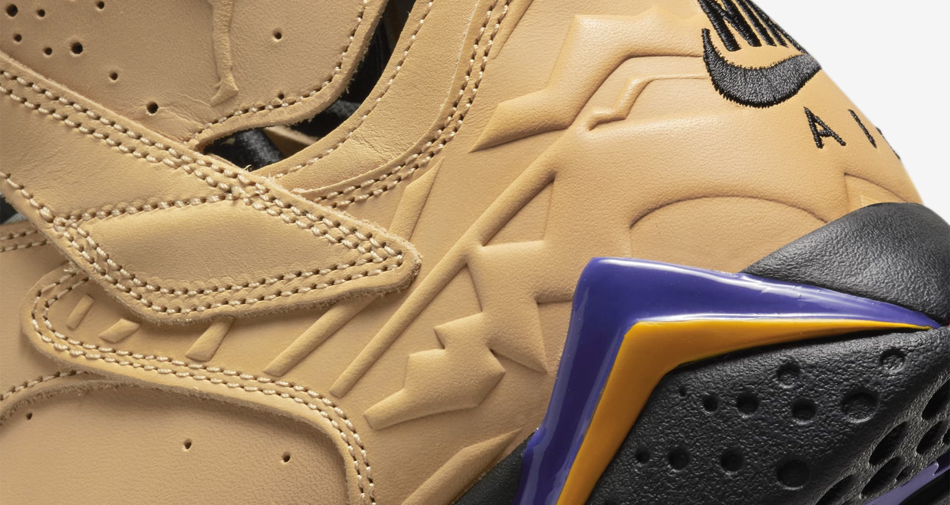 КРОССОВКИ AIR JORDAN 7 RETRO SE (DZ4729-200)
