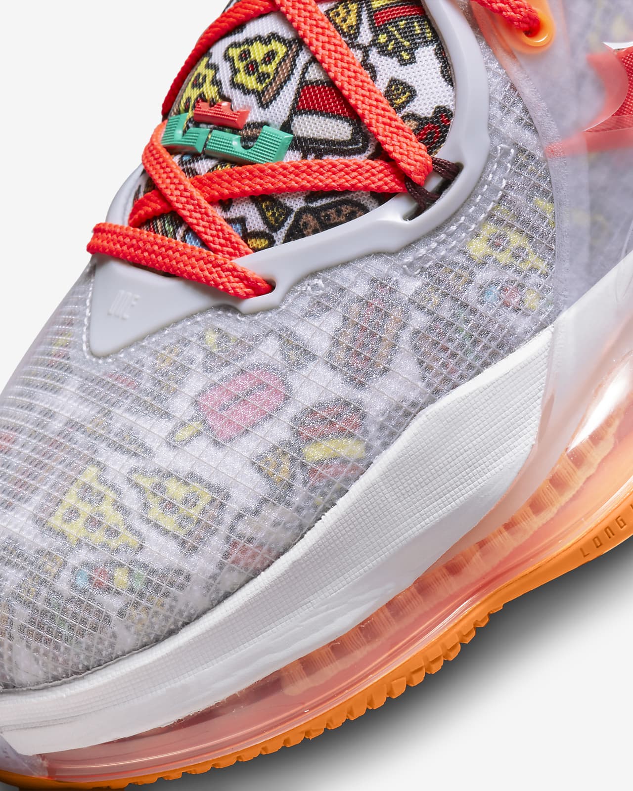 LEBRON XIX SNEAKERS (DC9339-001)