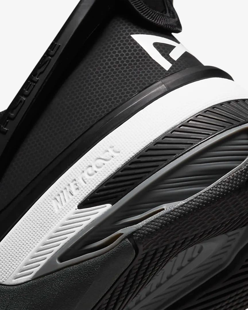 КРОСІВКИ NIKE METCON 8 FLYEASE (DO9388-001)