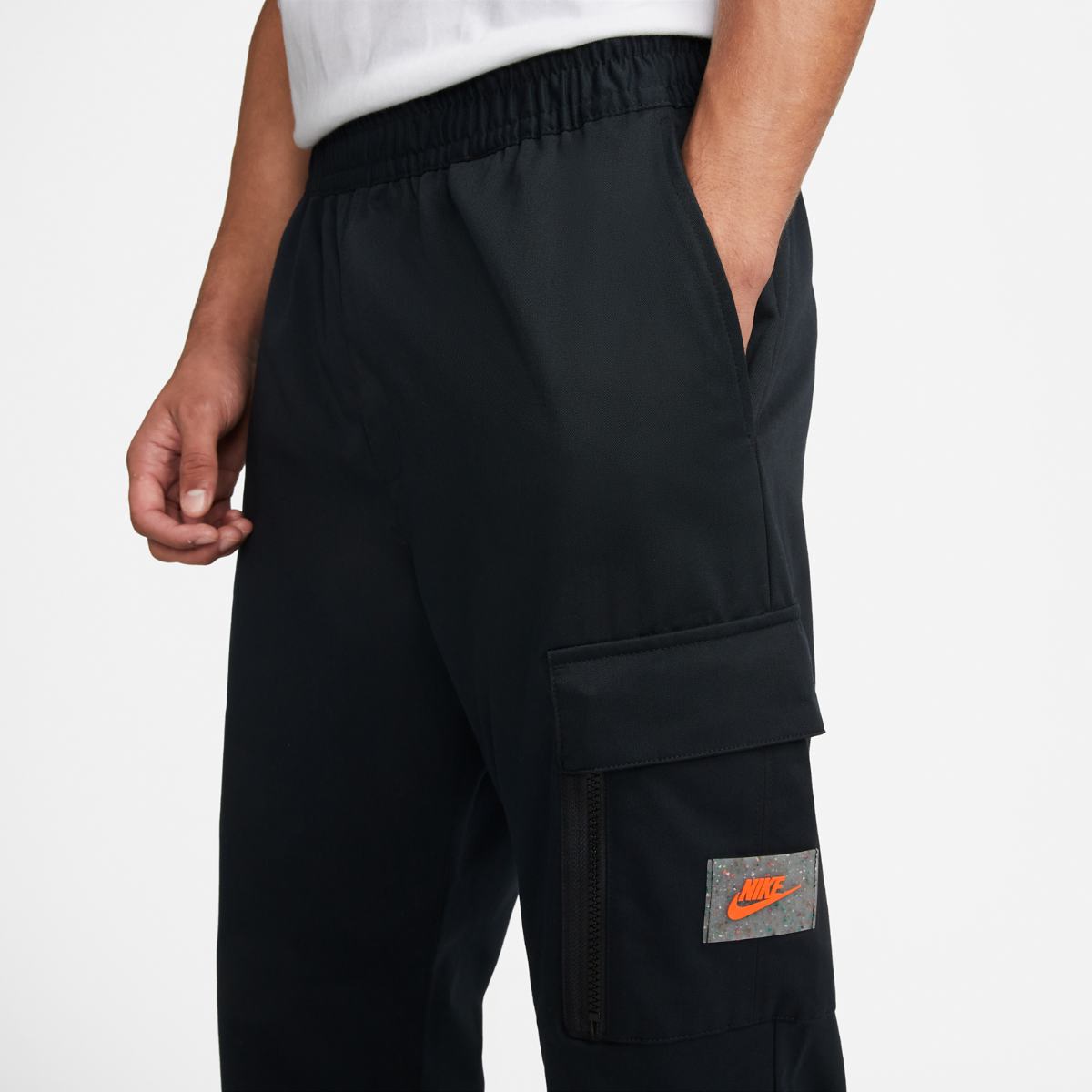 ШТАНЫ NIKE M NSW SPU WVN PANT (DV1127-010)