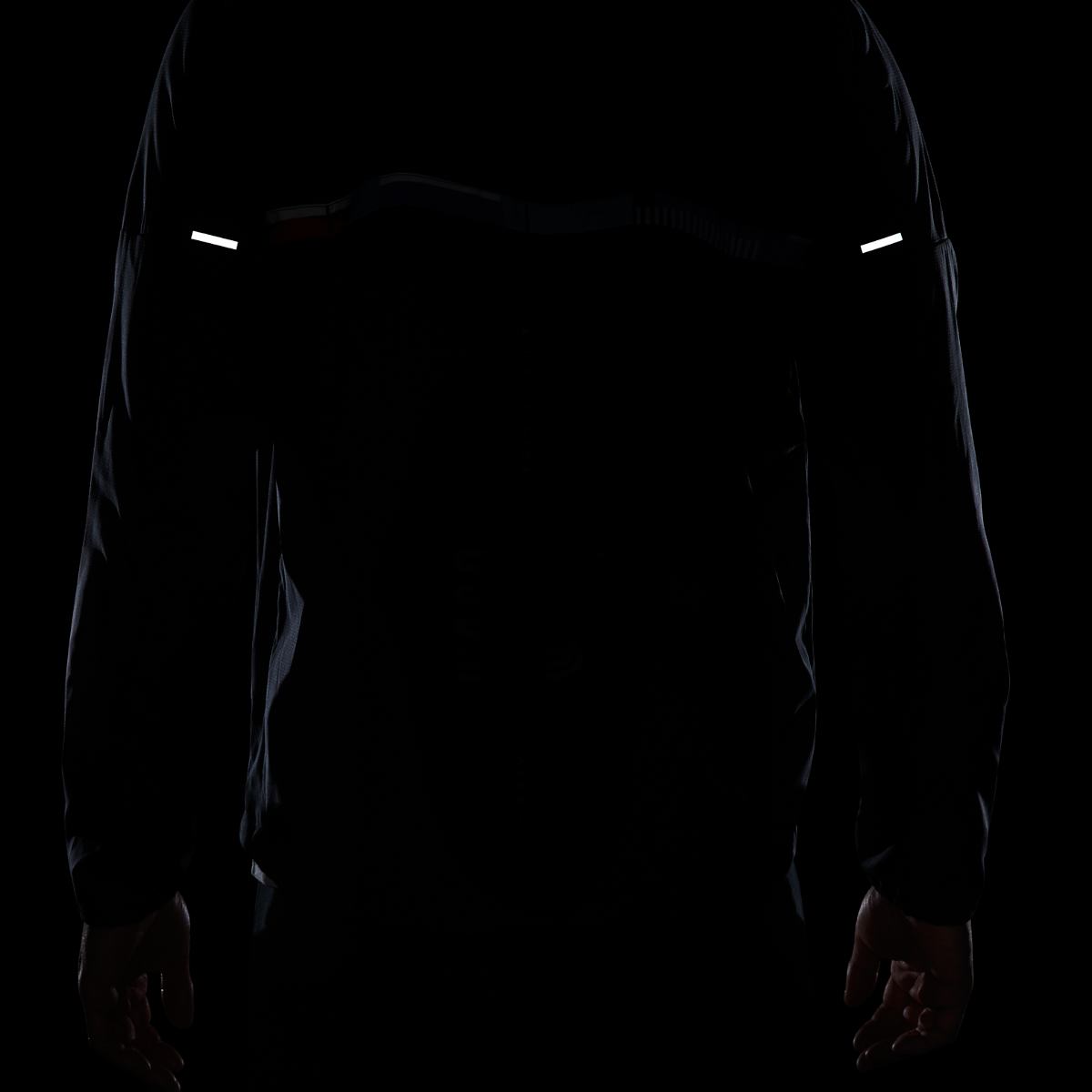 ВЕТРОВКА NIKE M NK RPL UV WINDRUNNER AIR JKT (DQ4781-010)