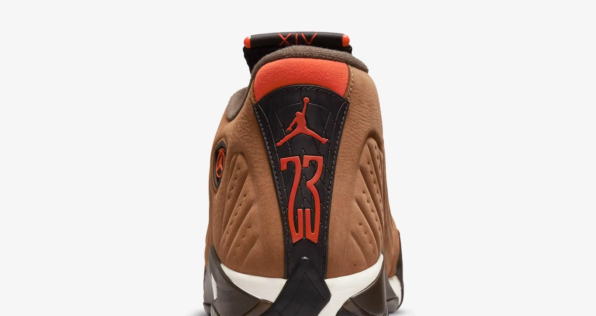 КРОССОВКИ AIR JORDAN 14 RETRO SE (DO9406-200)