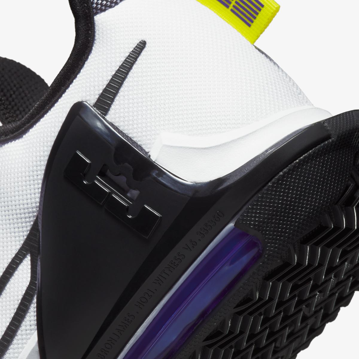 NIKE LEBRON WITNESS VI SNEAKERS (CZ4052-100)