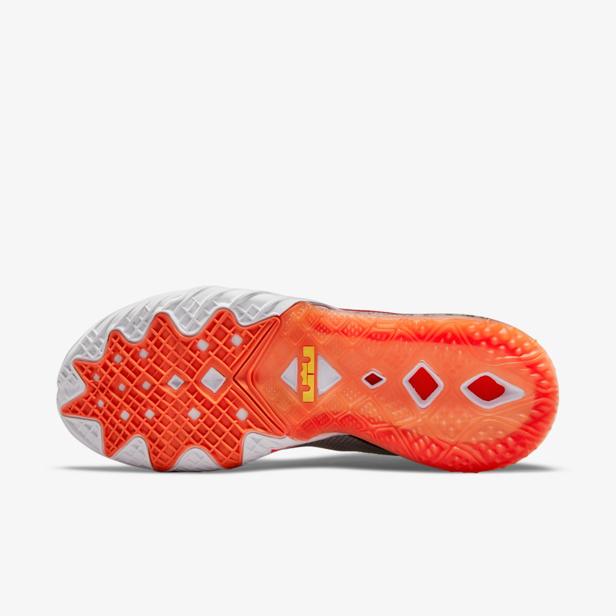 NIKE LEBRON XVIII LOW SNEAKERS (CV7562-103)