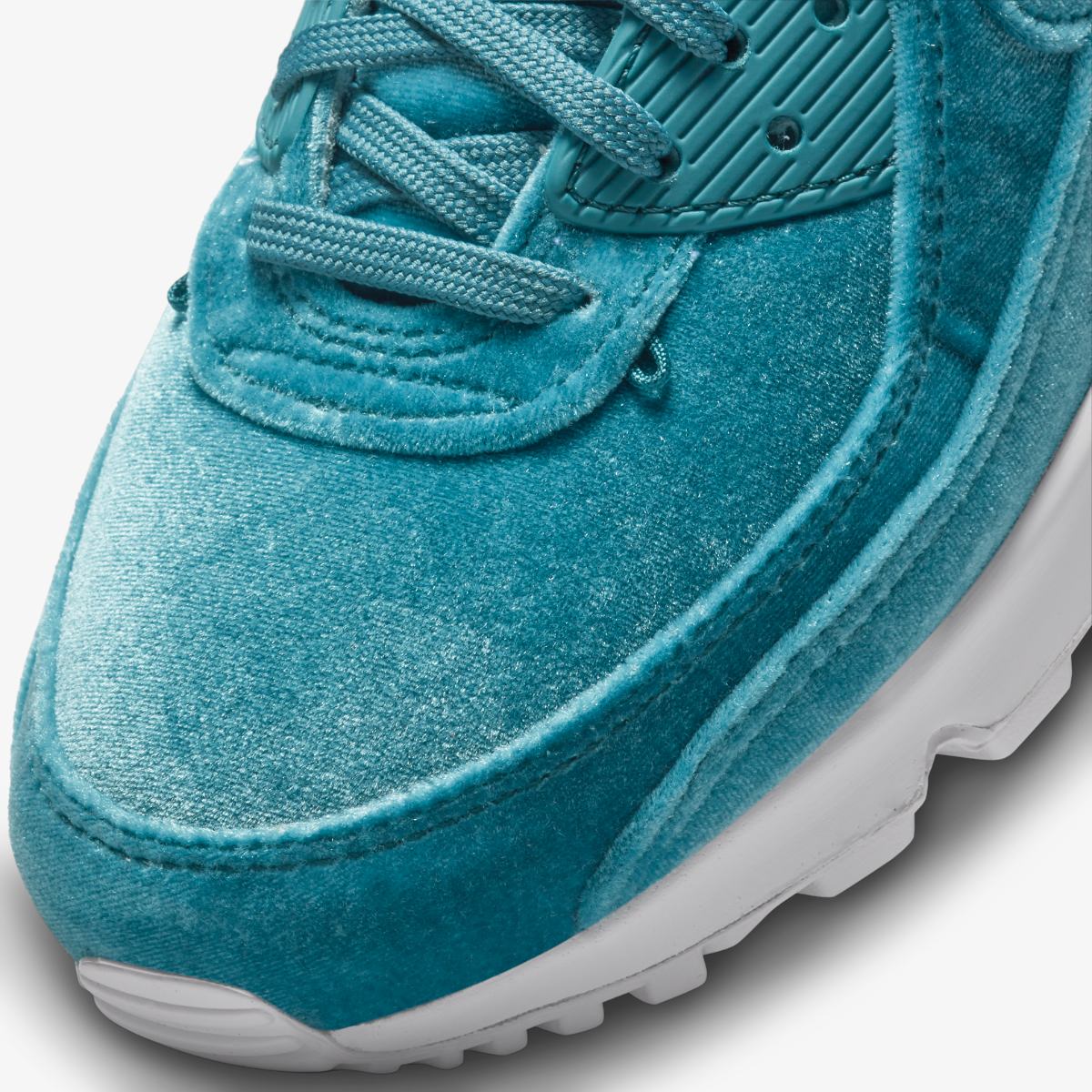 КРОСІВКИ NIKE W AIR MAX 90 PRM (DO2194-001)