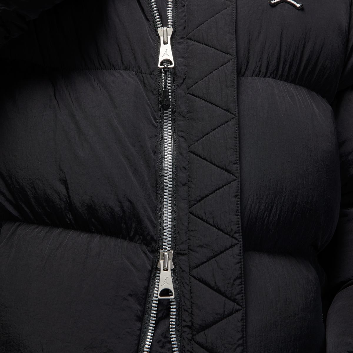 КУРТКА JORDAN M J ESS STMT PUFFER JKT (DQ8104-010)