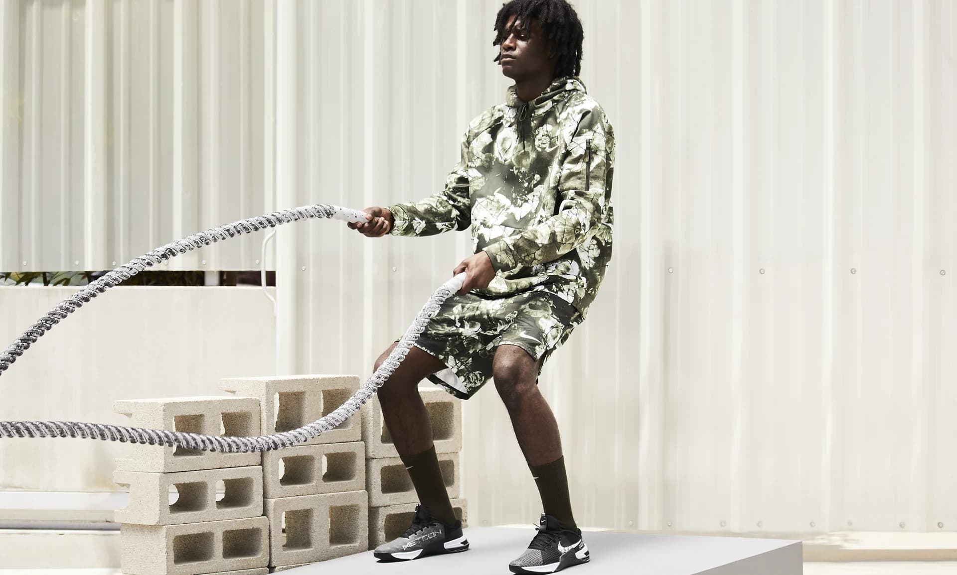 NIKE METCON 8 SNEAKERS (DO9328-001)