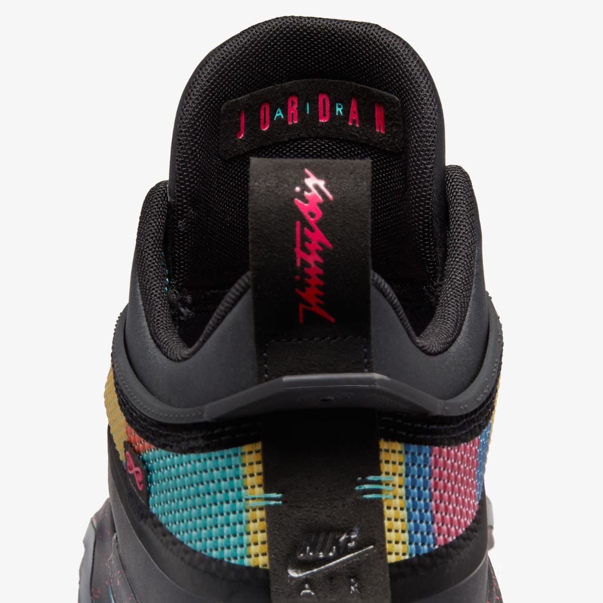 SNEAKERS NIKE AIR JORDAN XXXVI LOW (DH0833-063)