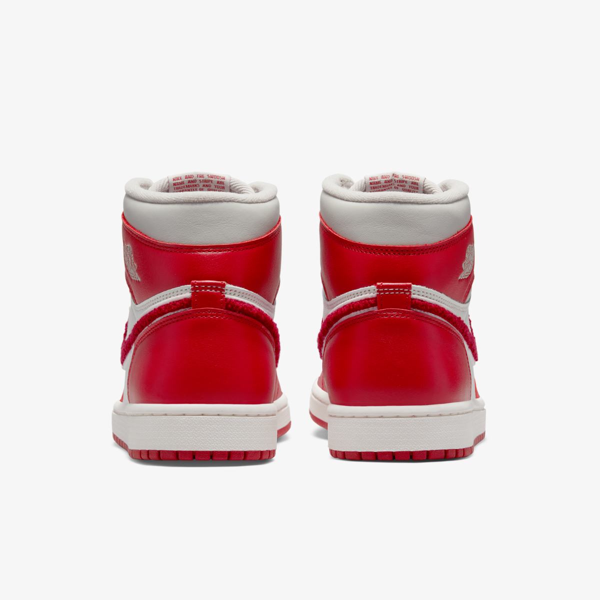 WMNS AIR JORDAN 1 RETRO HI OG SNEAKERS (DJ4891-061)