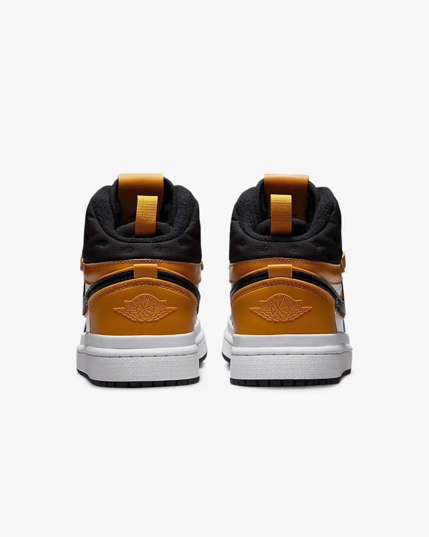 WMNS AIR JORDAN 1 ACCLIMAT SNEAKERS (DC7723-701)