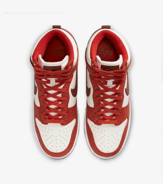 SNEAKERS W NIKE DUNK HIGH LXX (DX0346-600)
