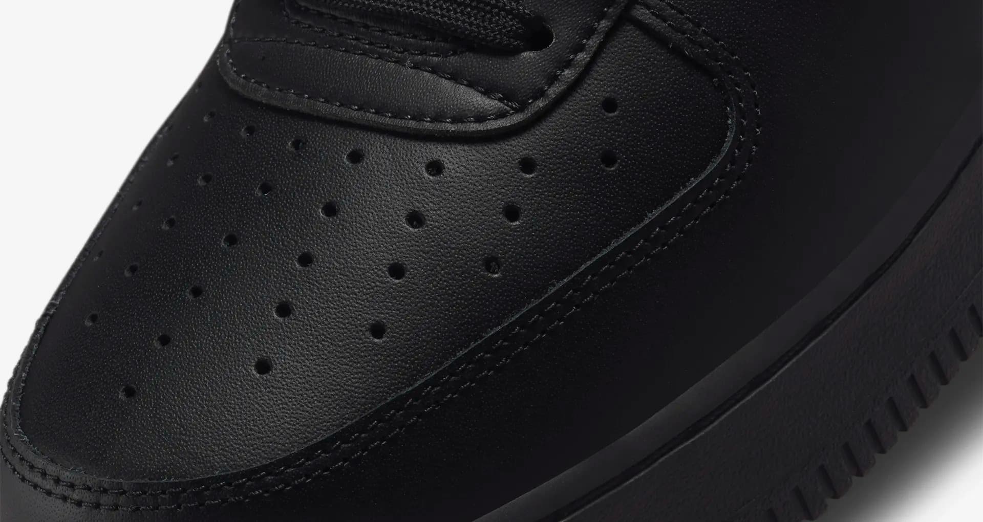 SNEAKERS NIKE AIR FORCE 1 07 FRESH (DM0211-001)