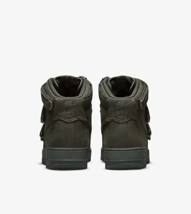 NIKE AIR FORCE 1 HIGH 07 SP SNEAKERS (DM7926-300)