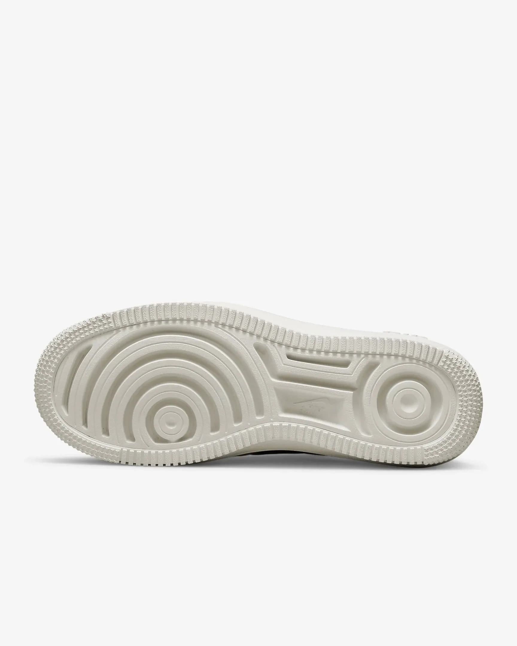 SNEAKERS W NIKE AF1 PLT.AF.ORM (DJ9946-101)