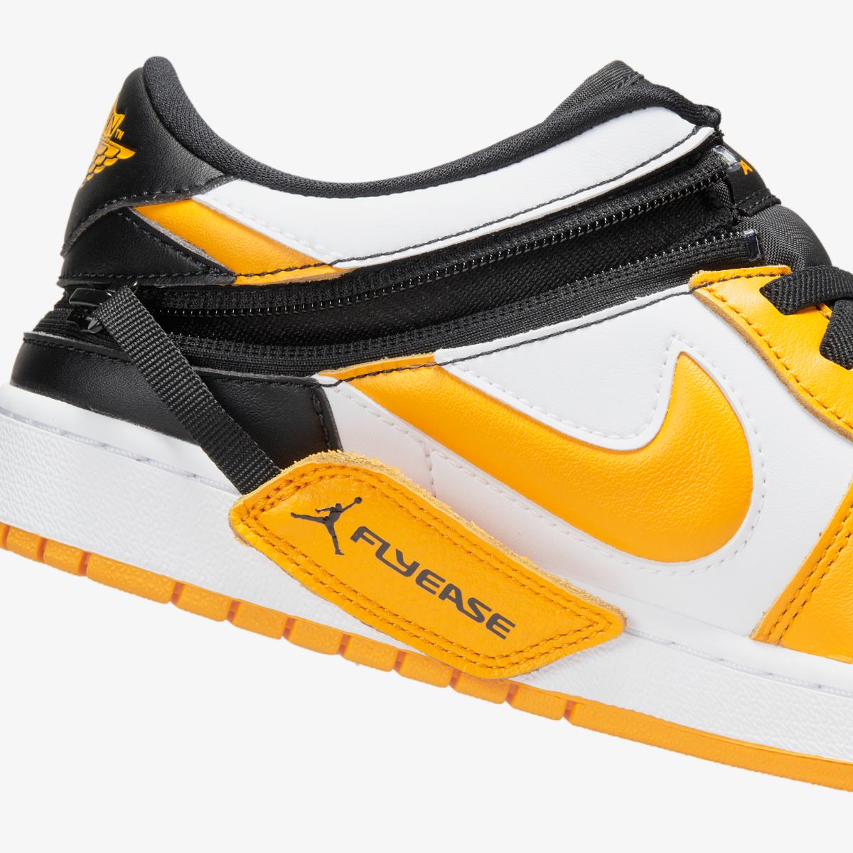 КРОССОВКИ AIR JORDAN 1 LOW FLYEASE (DM1206-107)