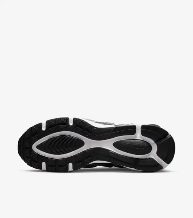 КРОСІВКИ NIKE AIR MAX TW (DQ3984-001)