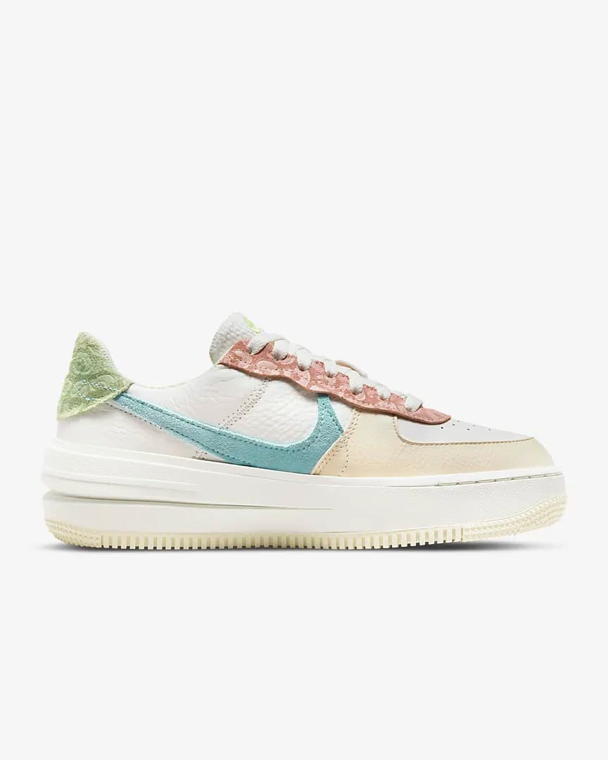 SNEAKERS NIKE WMNS AF1 LO PLT.AF.ORM (DX2671-100)