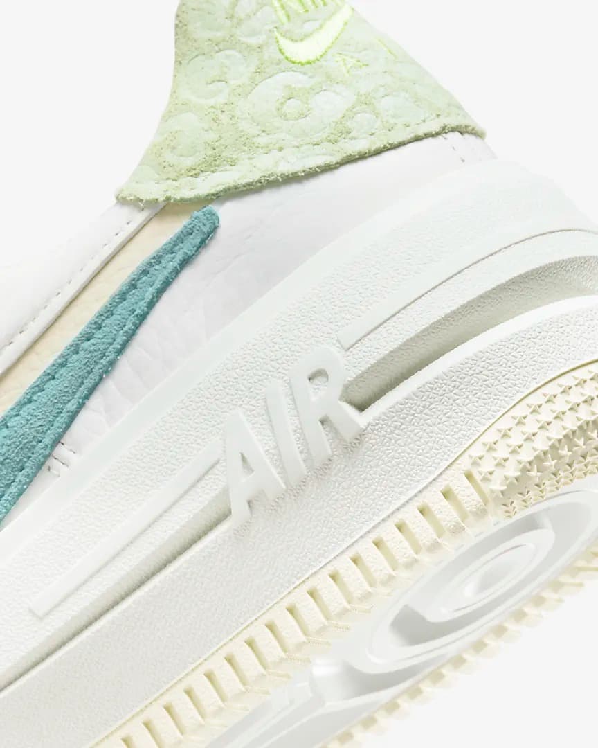 SNEAKERS NIKE WMNS AF1 LO PLT.AF.ORM (DX2671-100)
