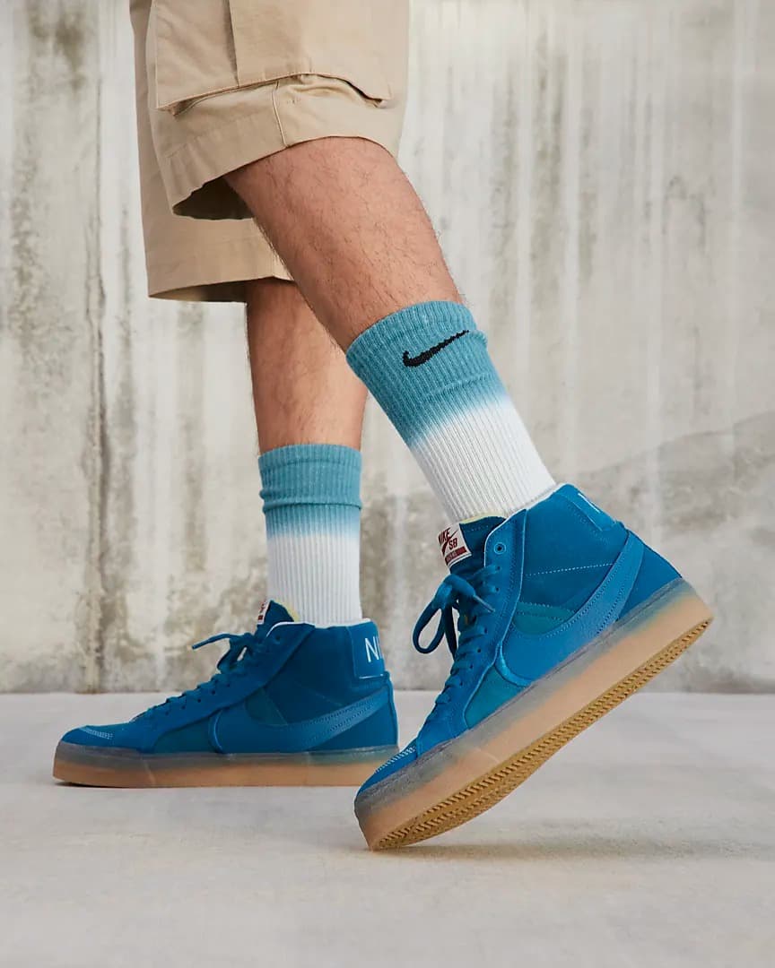 КРОССОВКИ NIKE SB ZOOM BLAZER MID PRM PLUS (DV5468-300)