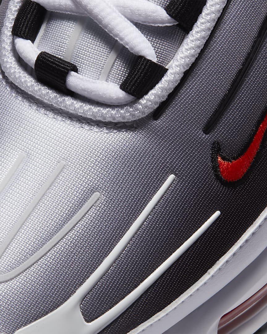 NIKE AIR MAX PLUS III SNEAKERS (CK6715-101)