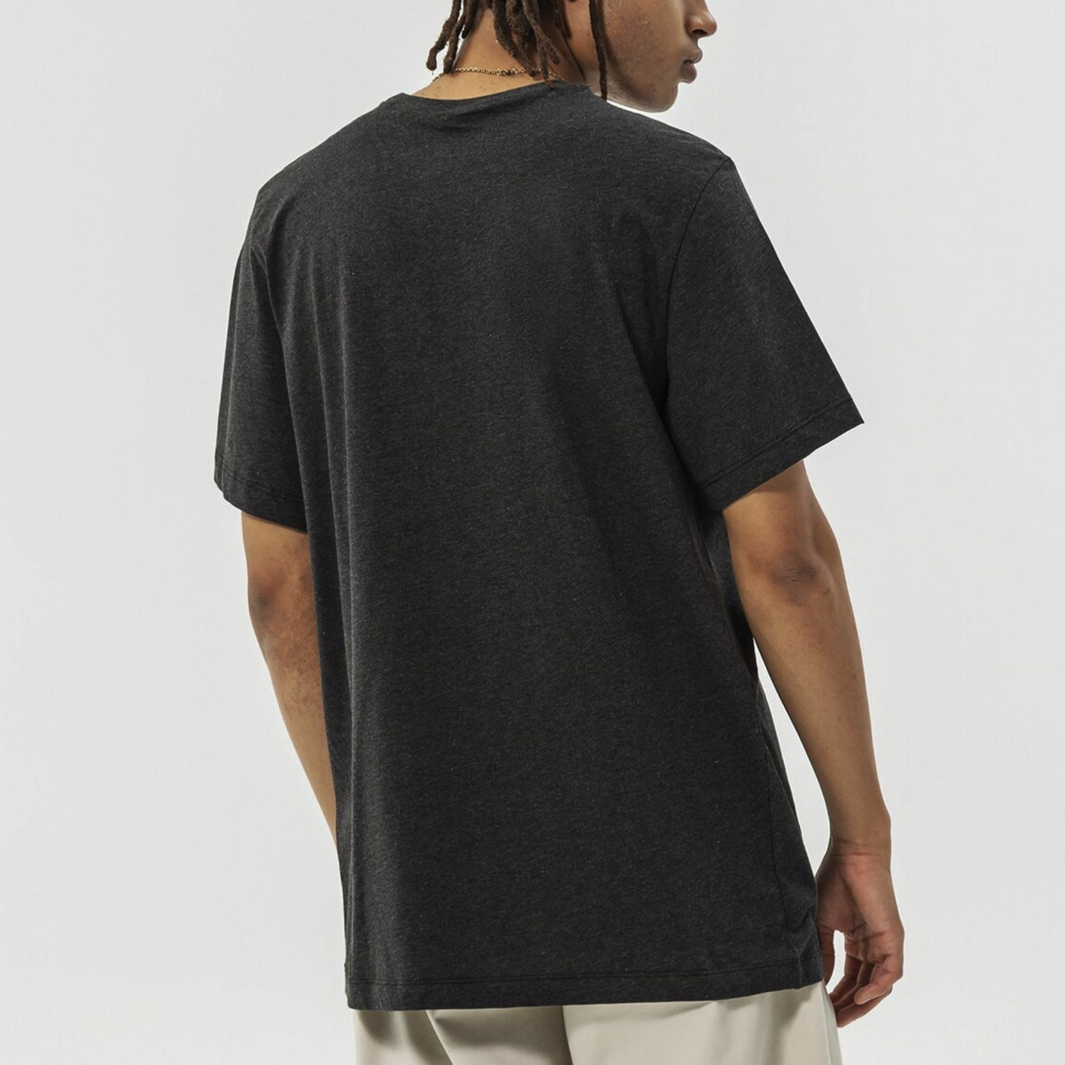 ФУТБОЛКА NIKE M NSW CLUB TEE SUST (DR7923-010)